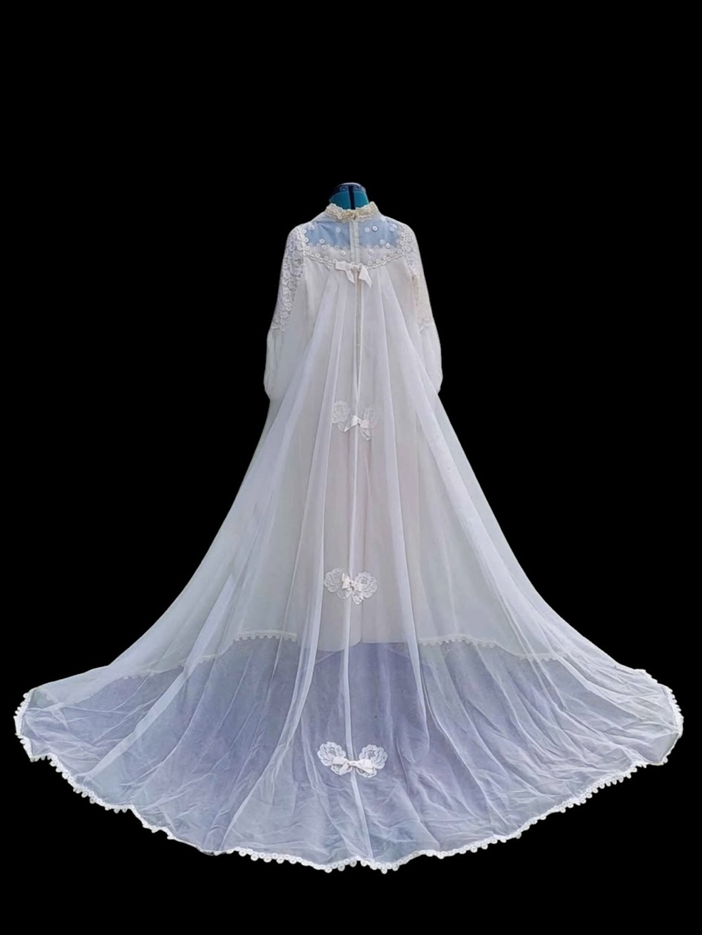 Vintage 60’s boho wedding dress Juliette sleeves long train